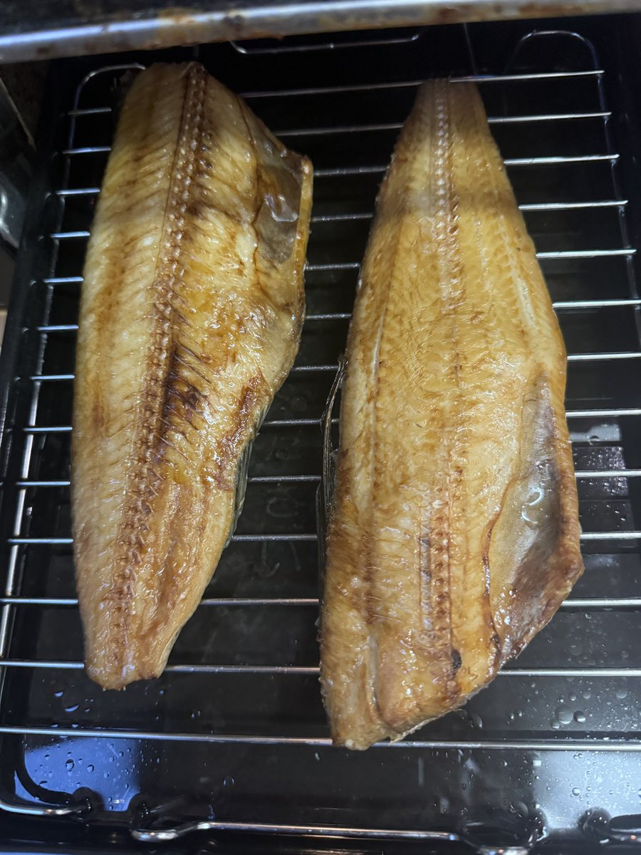 今朝はホッケ焼きました〜✨脂乗っててジューシーで最高でした😋✨