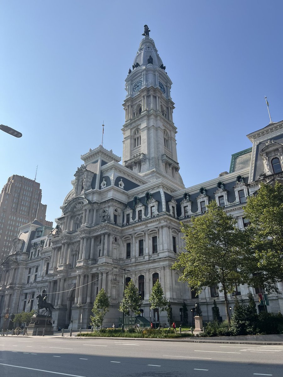 First AAIC in the books with the <a href="/CARMA_lab_UH/">CARMA Lab</a>! Such an amazing conference learning about all of the research advancements in ADRDs 🧠 #AAIC24