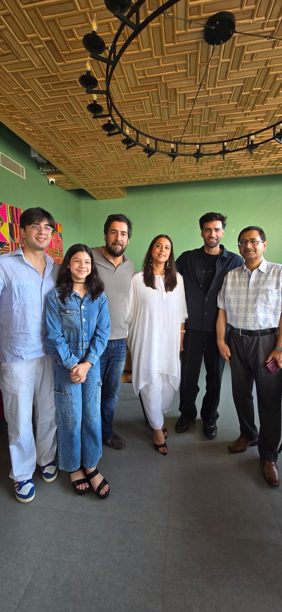 ahmedalifayyaz's tweet photo. Today at Inox Srinagar at the release of 'Laila Majnu' with the hero of the film @avinashtiw85 , @RJHaya and Khawar Jamsheed.

With @avinashtiw85 
With @FarhaNa_bhatt https://t.co/Bz8Rwj4LwT