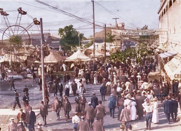 c1915 - Wisconsin State Fair

Photo: Robert Taylor / WHS