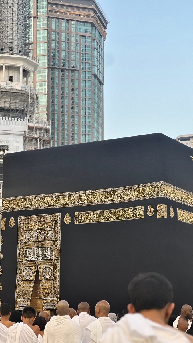 xxuu_26's tweet photo. والرُوح في رِحَاب مكةَ اتّسَعَت
الحمدلله طاب اللقاء وقرت العينُ و أرتوى القلب 🕋❤️. https://t.co/E2JMReaEZV