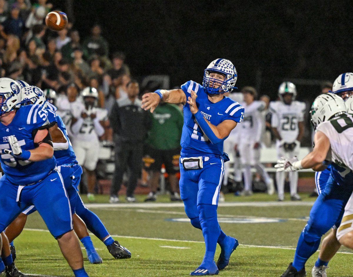 Jesuit Tigers Football (@jesuittigers_fb) on Twitter photo Great feature story on prolific Jesuit QB and <a href="/GatorsFB/">Florida Gators Football</a> commit Will Griffin '26 by Bob Putnam <a href="/Biggamebobby/">Bob Putnam</a> of Prime Time Preps @prepstime.
📸 by <a href="/mikegallagher24/">Mike Gallagher</a>.
#AMDG #GoTigers #JesuitFootball
primetimepreps.com/football-flori… Great feature story on prolific Jesuit QB and <a href="/GatorsFB/">Florida Gators Football</a> commit Will Griffin '26 by Bob Putnam <a href="/Biggamebobby/">Bob Putnam</a> of Prime Time Preps @prepstime.
📸 by <a href="/mikegallagher24/">Mike Gallagher</a>.
#AMDG #GoTigers #JesuitFootball
primetimepreps.com/football-flori…