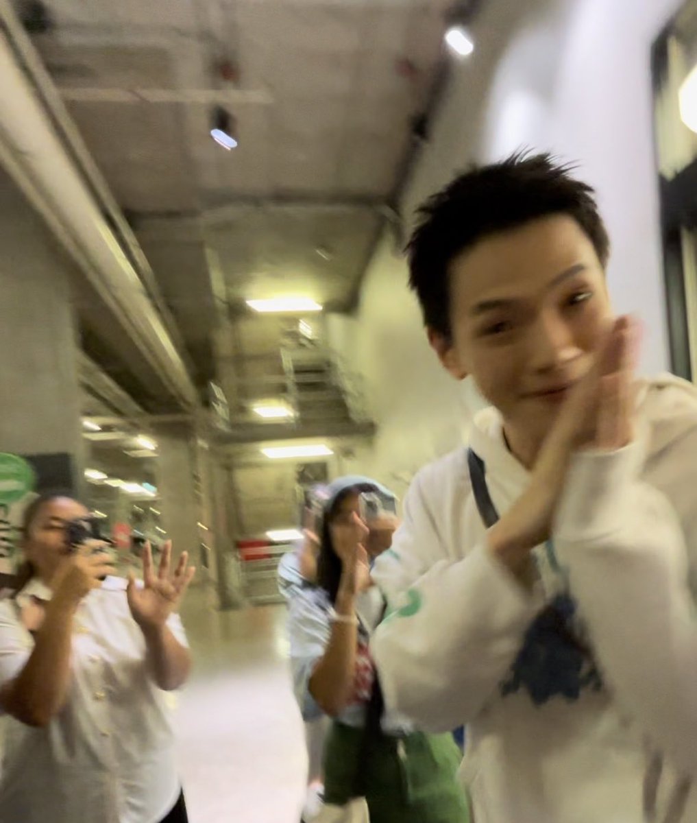 จ๋องแจ๋ง tweet media