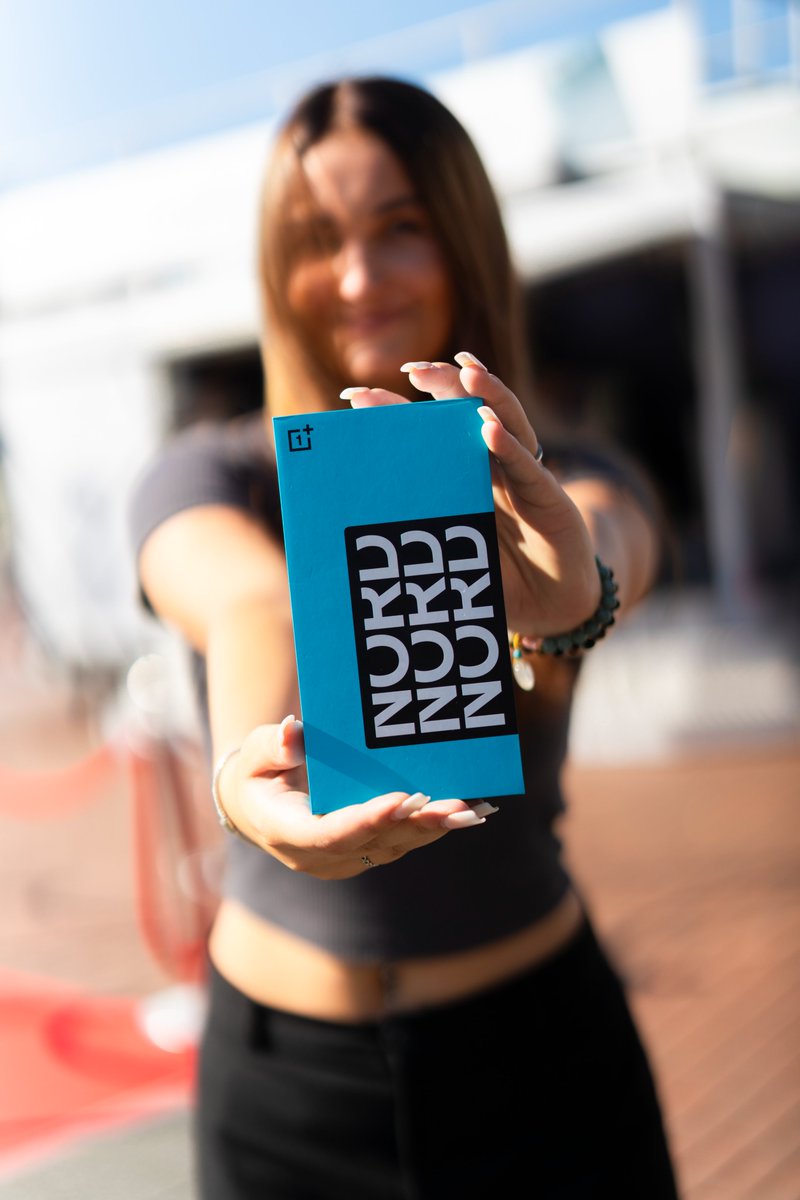 OnePlus España tweet media