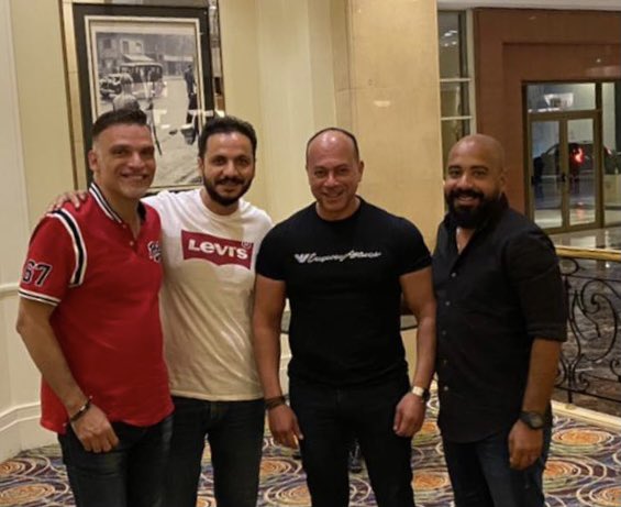 لحد دلوقتى مش قادر استوعب اللى حصل .. حسام كان بجد ابويا الثانى واخويا الكبير وسند وضهر حقيقى ليا فى حياتى قبل الشغل وبحبه حب مش طبيعى.. اكتر حد صدق فيا وراهن عليا .. مش قادر اصدق وكل اللى بيحبوه مش قادرين .. محدش يعرف قد ايه كان جدع مع الكل وبيقف جنبهم وضهر للكل .. اكتشفت ان