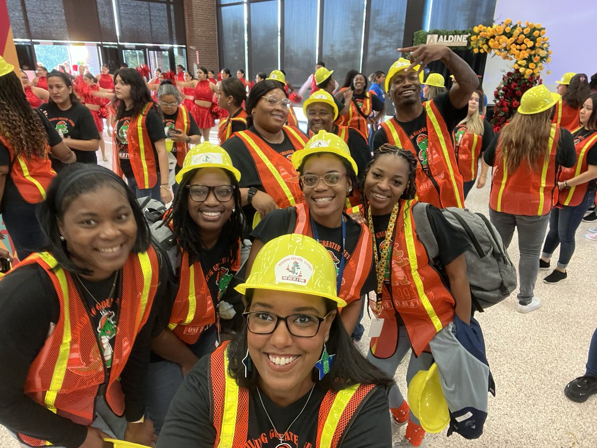 Griggs_AISD's tweet photo. Griggs Primary is here and ready to enjoy @aldine convocation! #AldineConvocation24 https://t.co/Ityn7I0q3s