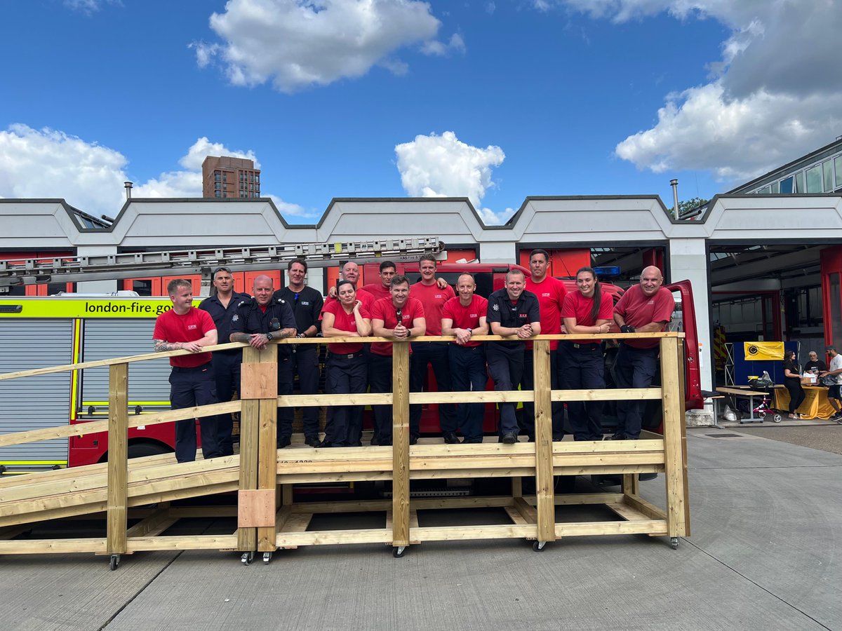 LondonFire's tweet image. Congrats to #Croydon Blue Watch for hosting their first ever ‘Special Education Needs’ (SEN) family open day last weekend with 700 children and their families attending. It was a very successful day - so much so it's hoped it will now be an annual event.  orlo.uk/WNcVC