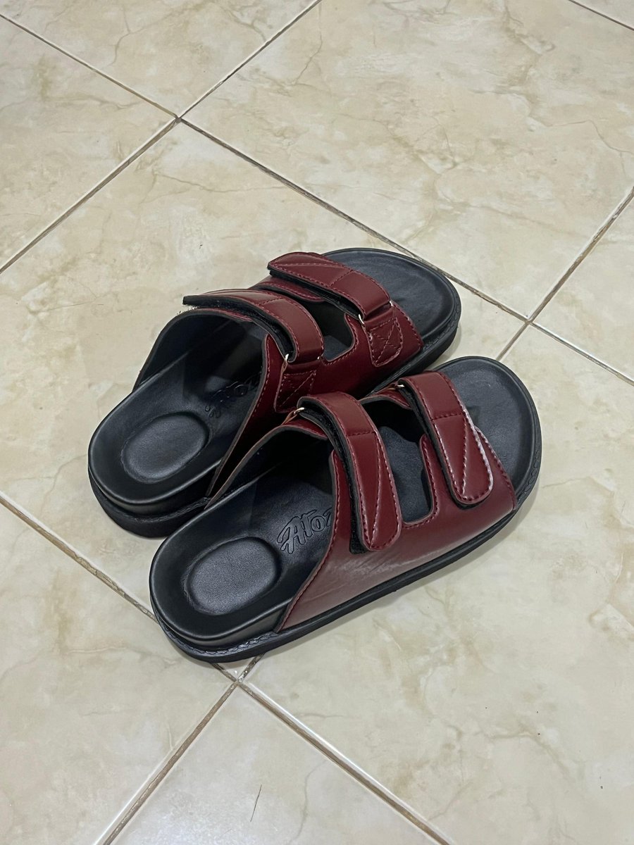 chgdluvv's tweet photo. WTS ❗❗Atozz Kaia Burgundy. New❗❗UK. 38

100.000 only
#wts #wts #wts https://t.co/PZzX7XdsQv