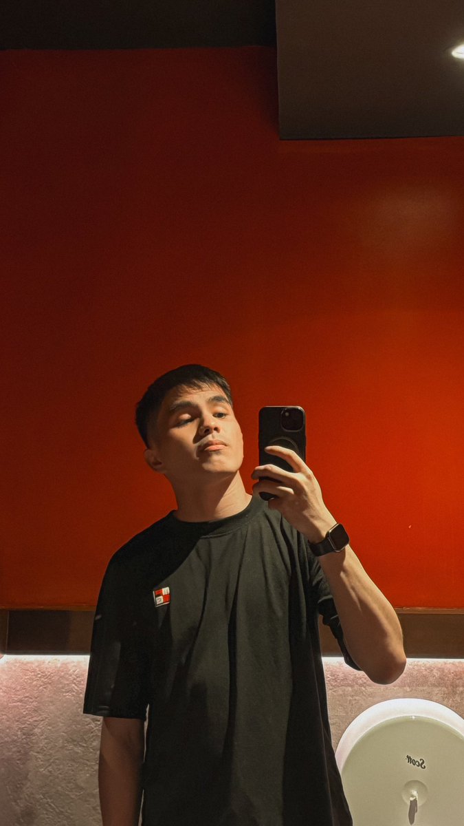 AttyOrangeJuice's tweet photo. TGIF. 😅 https://t.co/pVkTPsxm9i