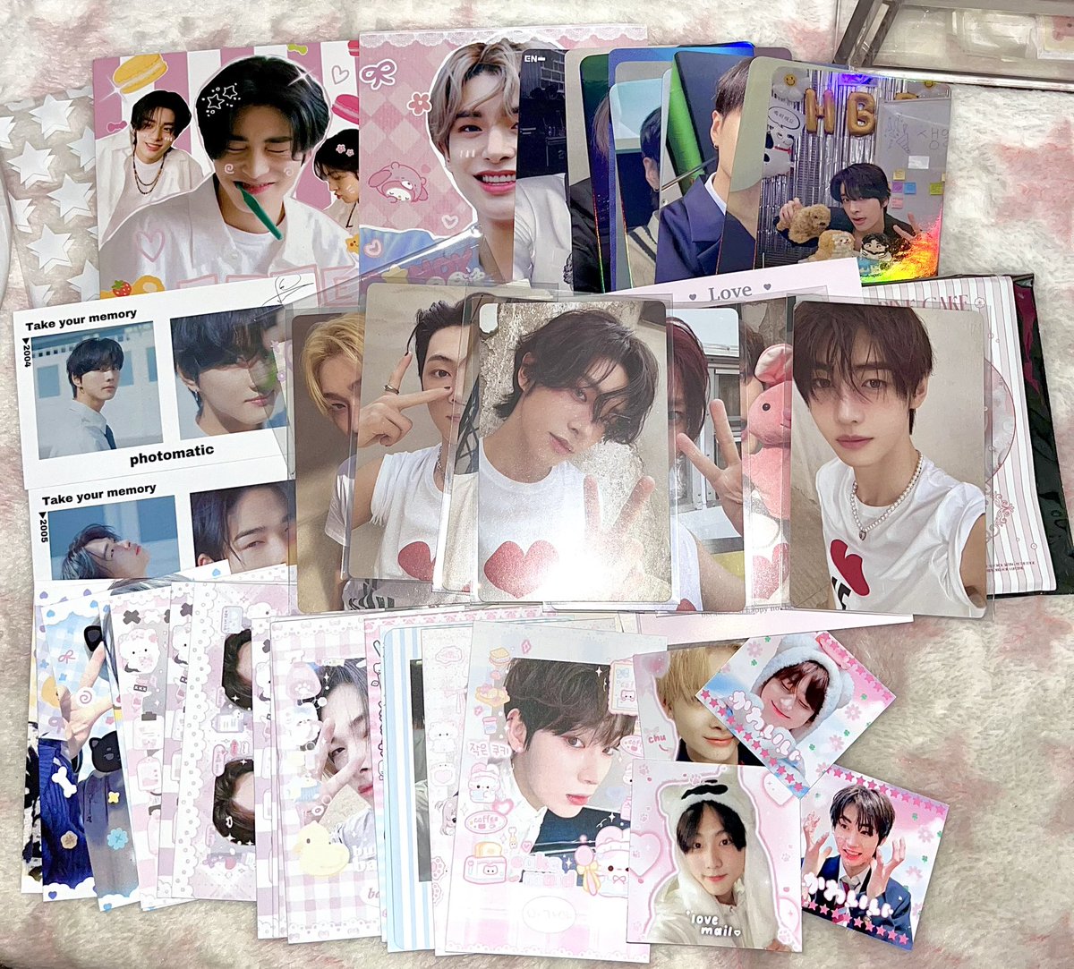 yjwboutique's tweet photo. 🩷💐💝👚 - #fromshr #mailformiya
hiii @simhaulz !! ACKCKKH tysm for this package sellernim nagulat tlga me 😭😭 tysm for letting me adopt ur pocas and the amount of freebies bro ang ccute nilang lahatytt 😞🫶 tysm for the safe packaging and very fast transac !! till our next po https://t.co/VkJW7Hi2oE