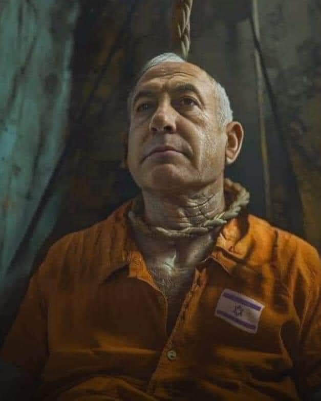 كسر الله ظهرك وسحب النور من عينيك، وخلع من قلبك الراحة والأمان لتعيش بقيه عمرك خائف حائر لا يهدأ لك بال

 أن يسلب الله مالك وقوتك وصحتك لتصبح عالة على كل من حولك ولا تجد من يتولى أمرك ..

  اللهم أرنا فيه عجائب قدرتك اللهم آمين يارب العالمين!