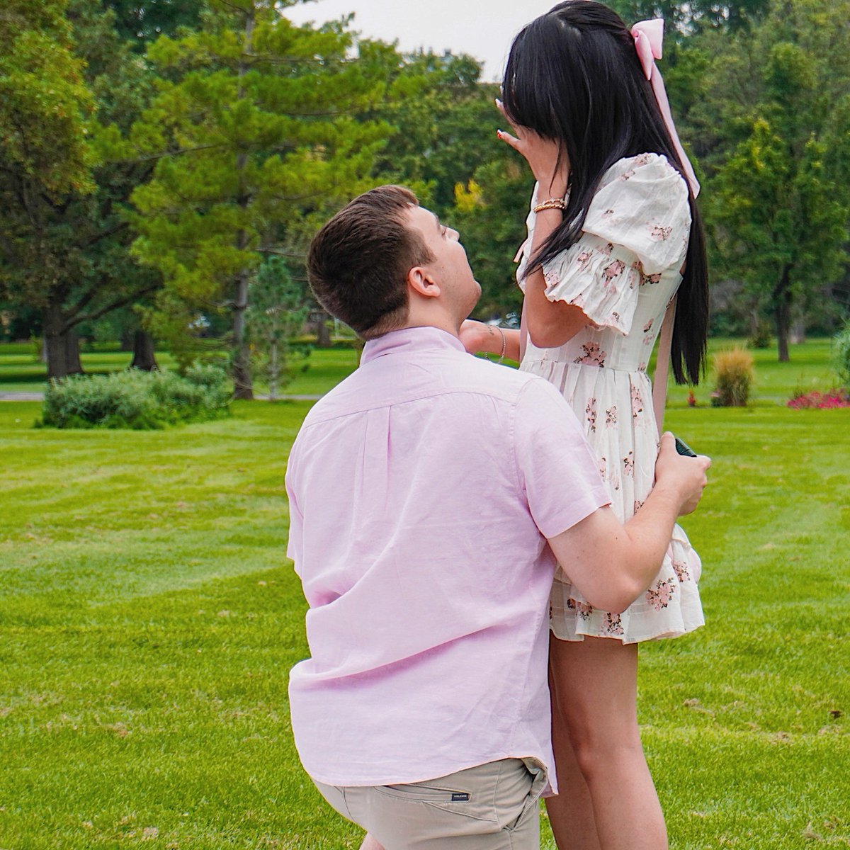 JustJakura's tweet photo. Upgraded to fiancé 🥰💍 https://t.co/E1TNAVNfV2