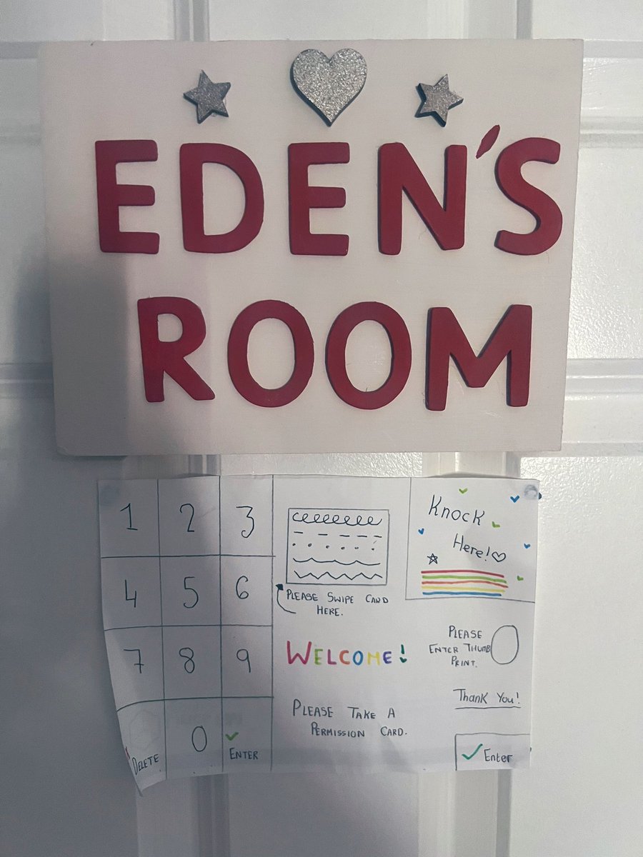 briggsy73's tweet photo. Security has been tightened by my daughter if I want to get in her room for tidy inspections! 😂 #parenting https://t.co/dYLK704oS2