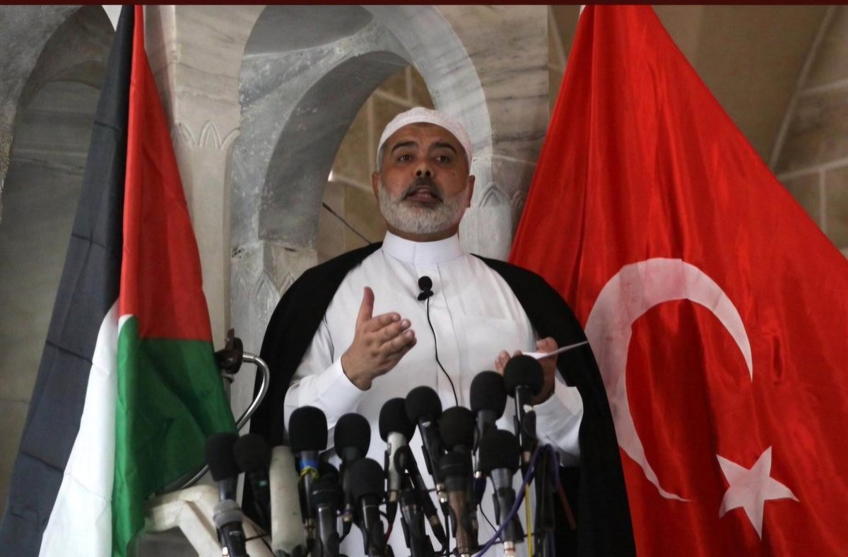 Fotoğrafına bile tahammül edemiyorlar...
Paylaşın çatlasınlar.. 📍🇹🇷