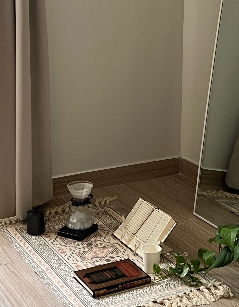 ما سعى ابنُ آدم فِي إصلاح شيء أعظَم مِن سَعيه في
إصلاح قَلبه، ولن يُصلح القَلب شيء مِثل القـرآن