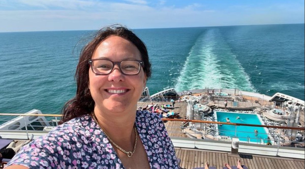 Our Emma didn’t just LIKE ocean line Queen Mary 2 she LOVED her! See why in our latest Full Ship Tour…
youtu.be/Yxbs6FNTwcA

#cunard #cunardline #queenmary2  #qm2 #oceanliner #oceanliners #shiptour #cruise #cruiseship #cruisevlog #cruiseaddicted