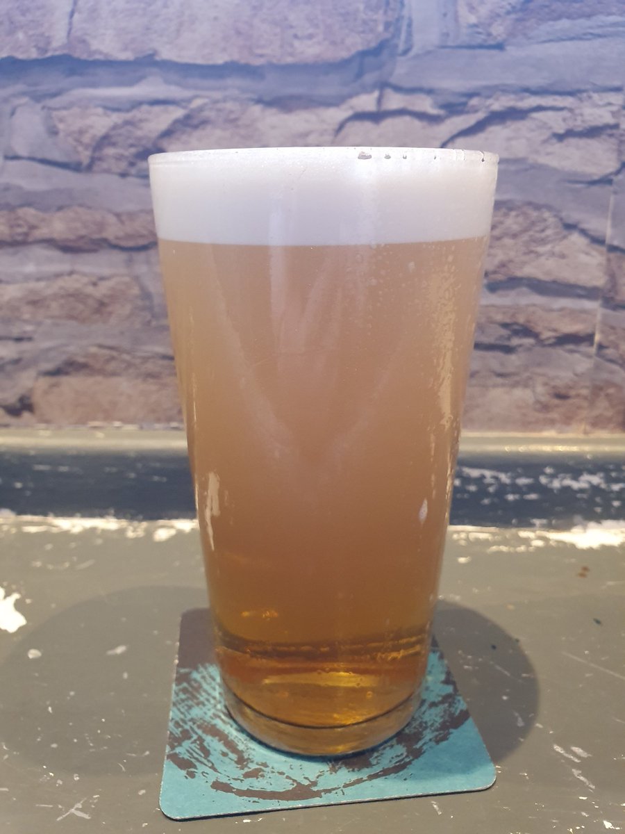 #Pubbing #FakeWall #Cheers! 🍻