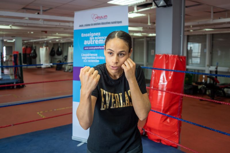 🥊✨ Rdv à 20h ce 02/08, Amina Zidani en 8ème de finale. Toutes les équipes Jeulin soutiennent Amina dans son voyage vers la médaille d'or 🥇🙌
👉 Retrouvez l’histoire de son parcours vers son objectif à Paris sur ce podcast : lnkd.in/dhB8Er_S