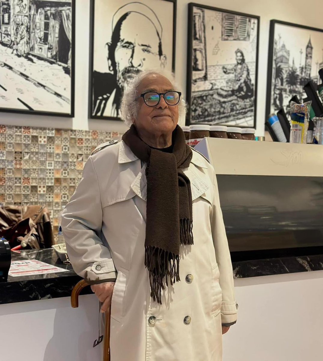 أ انتقل الى رحمة الله زوج خالتي الفنان و الرسام الوطني الكبير و أحد كبار رواد التعليم الأستاذ رمضان البكشيشي 
صاحب الابتسامة و الانسان الطيب البشوش رحمه الله رحمة واسعة و ادخله فسيح جنانه و تغمده بعظيم رحمته و غفرانه و انزله في عليين مع الصالحين ،،
كل التعازي و المواساة لعائلته