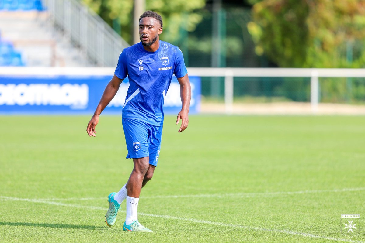 AJ Auxerre tweet media