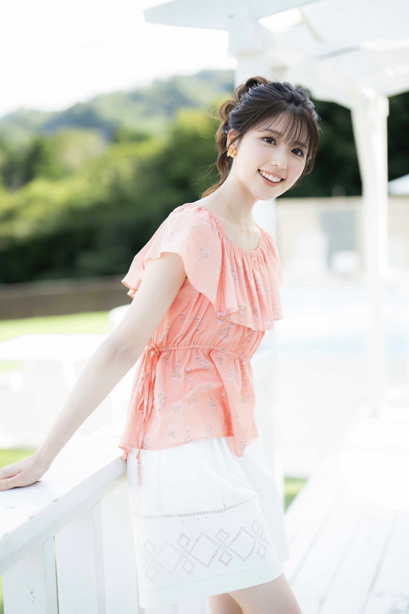 小林李衣奈 直筆サイン色紙 ウェザーニュースキャスター 小林李衣奈 直筆サイン色紙 ウェザーニュースキャスター