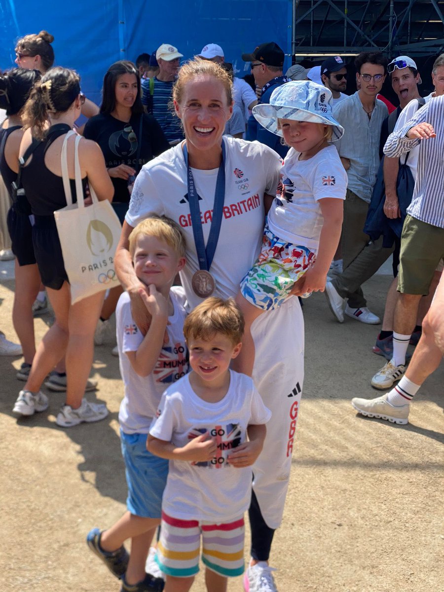 Steve Backshall tweet media