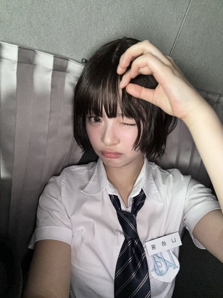 with short hair and a school uniform, i embody timeless charm and youthful grace. each day, i brings a touch of 𝘦͟𝘧͟𝘧͟𝘰͟𝘳͟𝘵͟𝘭͟𝘦͟𝘴͟𝘴͟ 𝘤͟𝘶͟𝘵͟𝘦͟𝘯͟𝘦͟𝘴͟𝘴 to the classroom. in my simple yet striking look, every glance is a celebration of style and sweetness. ꮺ⭒๋࣭