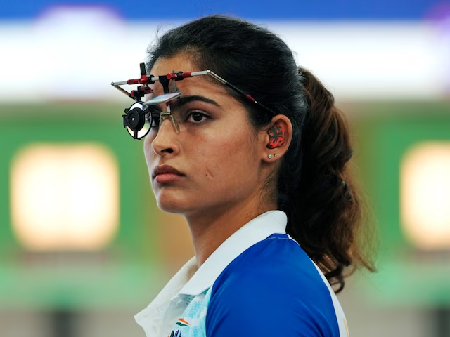 Dixithh_Poojary's tweet photo. SHOOTING : 25m Pistol Women's Qualification 📷 

PRECISION ROUND    
▶️Relay 1  : Esha Singh ||  10th Spot     
▶️Relay 2 : Manu Bhaker || 3rd Spot

RAPID ROUND STARTED NOW

#Shooting #OlympicGames  #ManuBhaker  #IndiaAtParis2024  #IndiaAtOlympics #Paris2024 https://t.co/UQRP7BZIJL