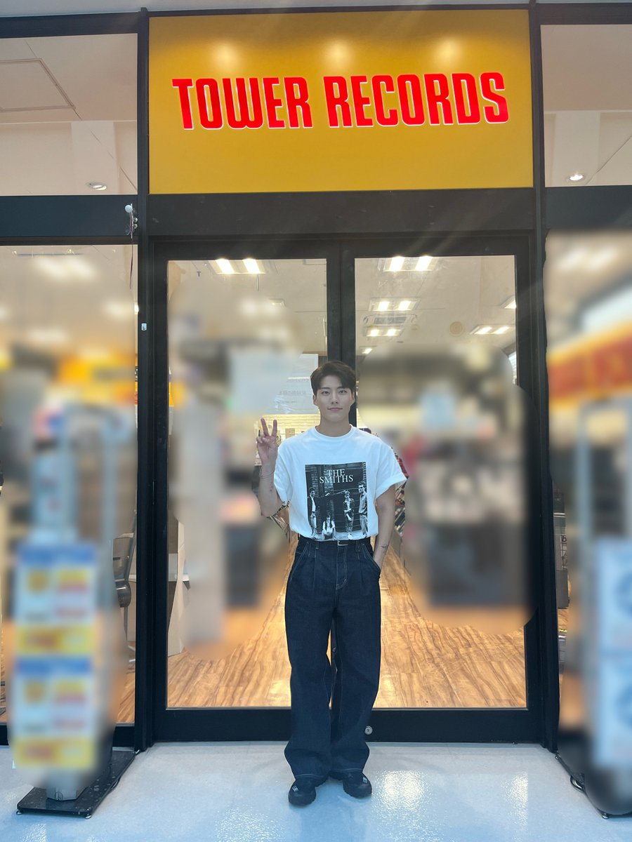 TOWER_Tokyobay's tweet photo. 【パク・ジェオプ】
パク・ジェオプ来日イベントにお越しの皆様、本日はお集まりいただき、ありがとうございました！🥰
夏空の下、素敵な歌声が響きわたる、大盛況のライブとなりました✨

16日のイベントも皆様のお越しをお待ちしております～🌟

#PARKJEUP 
#パクジェオプ 
#박제업 
#JEUP 
#제업 https://t.co/oJBQXP4Fny