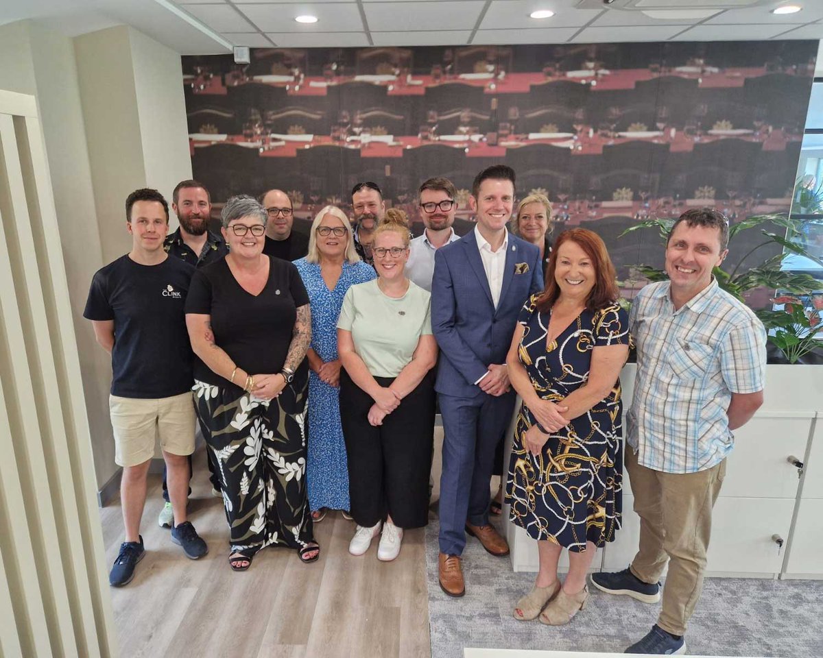 IoH CEO <a href="/RBWR/">Robert Richardson FIH MI</a> and Head of Membership Sales Isabel Hargreaves MIH visited <a href="/TheClinkCharity/">The Clink Charity</a> to present CEO @YvonneThomas9 with her Fellows' certificate and our new Company Sponsored Members with their member certificates. Congratulations all! bit.ly/4d4LD73 #imin #IoH