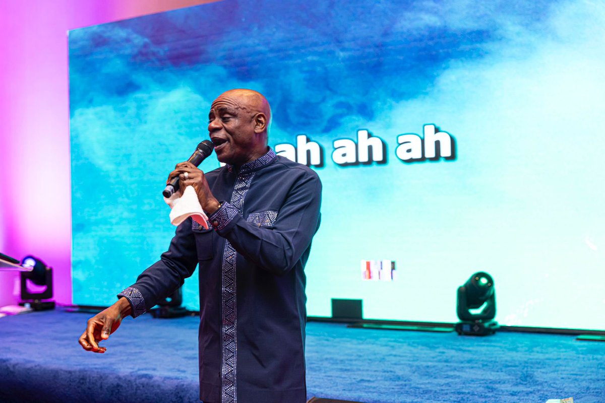 thepotterscity's tweet photo. Picture highlights 🔥🙏🏿💙🔥🔥 #CanadaPropheticInvasion #CanadaInvasion #NanaseiOpokuSarkodie #ThePotterscity https://t.co/pycGjg6dT2