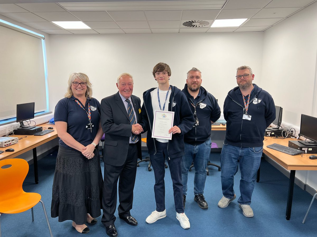 EngineeringLCC (@engineeringlcc) on Twitter photo We were absolutely delighted to hear, that <a href="/leedscitycoll/">Leeds City College</a> apprentice Cameron Pinder, has made it through to the <a href="/worldskillsuk/">WorldSkills UK</a> - National Finals! 💙 A hard working and innovative apprentice, Cameron is a real credit to our School! #success #STEM #furthereducation We were absolutely delighted to hear, that <a href="/leedscitycoll/">Leeds City College</a> apprentice Cameron Pinder, has made it through to the <a href="/worldskillsuk/">WorldSkills UK</a> - National Finals! 💙 A hard working and innovative apprentice, Cameron is a real credit to our School! #success #STEM #furthereducation