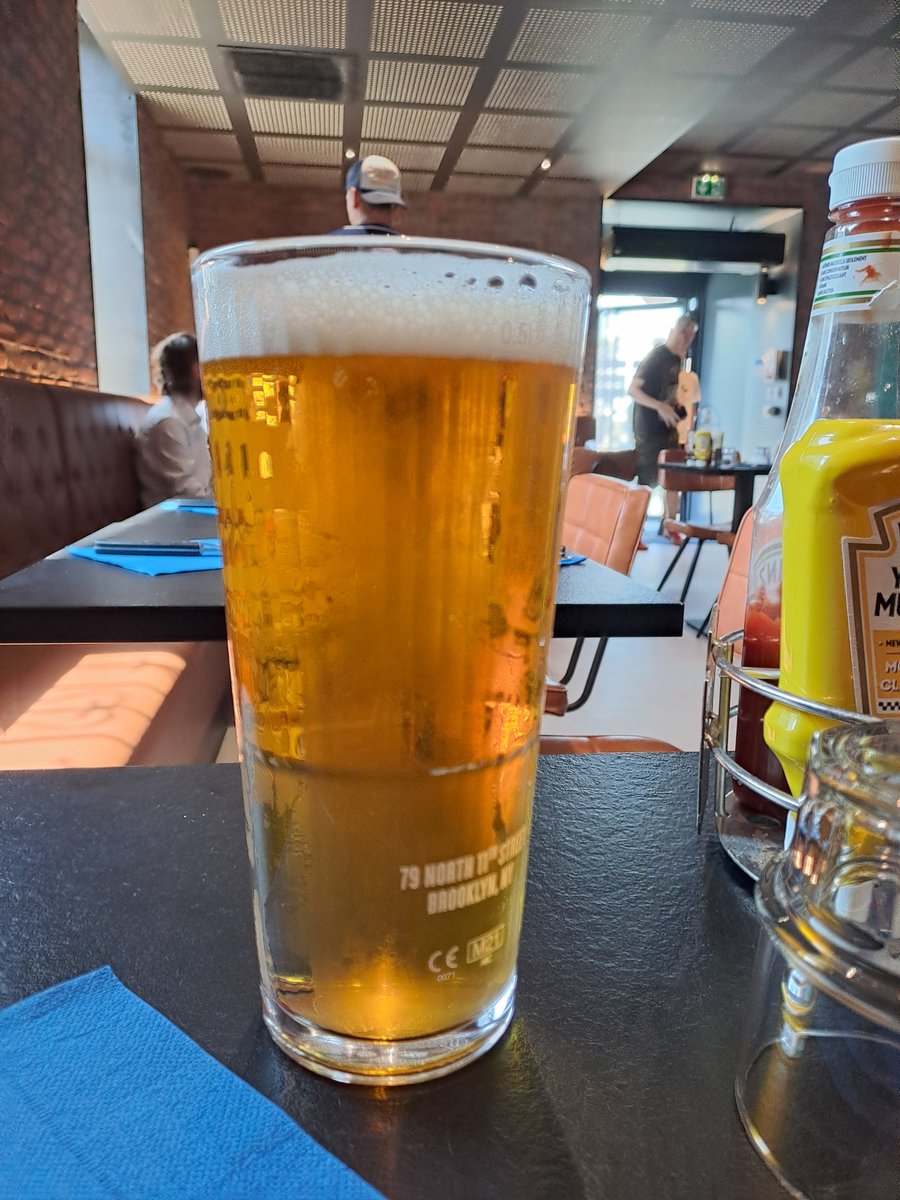 Friday's beer is the better beer of the week... <a href="/hgomez/">Henri Gomez ♻</a> #beercamp #ipa #pint