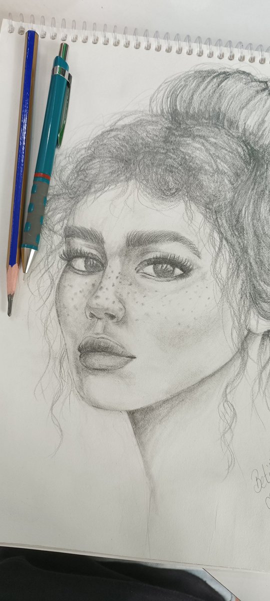 Karakalem Portre ✨

#sketchart #art