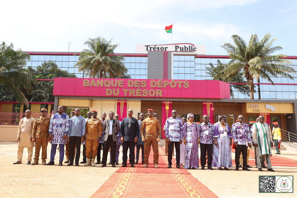 theafricanptv's tweet image. 𝗔𝗳𝗿𝗶𝗰𝗮 | Today, 02 August 2024 | Burkina Faso President Ibrahim Traoré launches a State owned bank that will serve the people of Burkina Faso.
"The bank will be closer to the population and contribute to the socio-economic development of our country" he said...| 🇧🇫