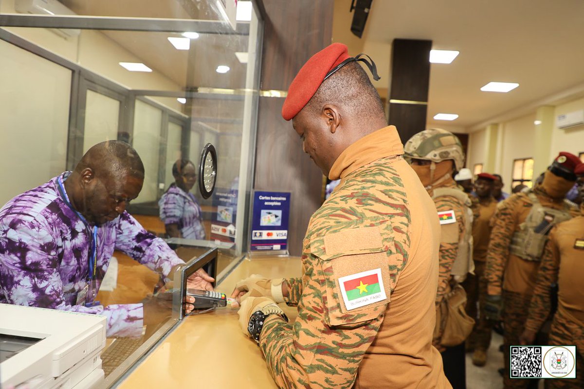 theafricanptv's tweet image. 𝗔𝗳𝗿𝗶𝗰𝗮 | Today, 02 August 2024 | Burkina Faso President Ibrahim Traoré launches a State owned bank that will serve the people of Burkina Faso.
"The bank will be closer to the population and contribute to the socio-economic development of our country" he said...| 🇧🇫