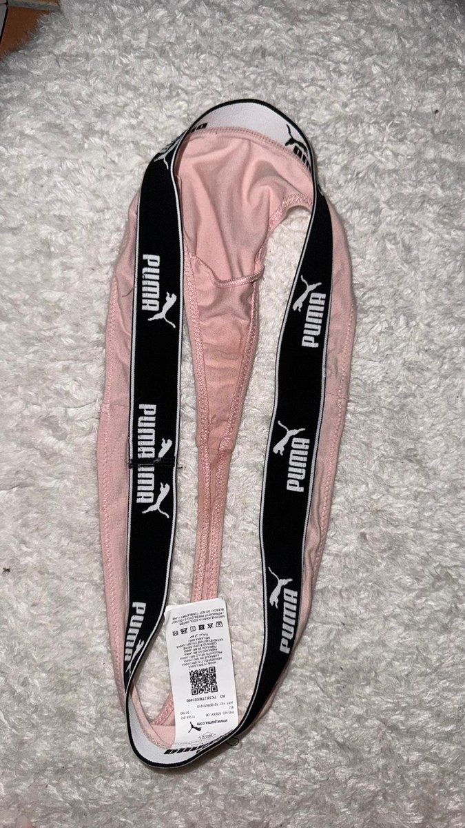 TangasUndSocken's tweet photo. Heyyy ich verkaufe diesen getragenen Tanga bei Fragen DM ♥️♥️ https://t.co/MzWQcvQ6sf