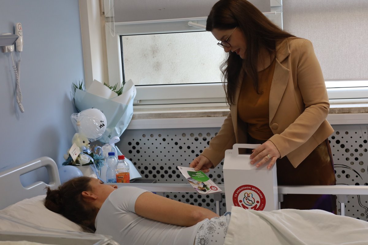 Today, we met with new mothers alongside  the Deputy Minister of Health, Dr. Dafina Gexha-Bunjaku and Dr. Merita Vuthaj, sharing advice and donating support packages. We emphasized the benefits of breastfeeding for child development. #breastfeedingweek 🤱