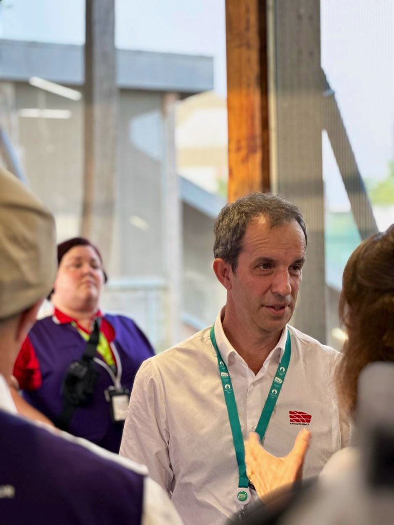 À la gare de Vaires-Torcy sur la <a href="/LIGNEP_SNCF/">Ligne P</a>, le défi #Paris2024  est de taille : multiplier par 10 les flux de voyageurs grâce à 400 trains supplémentaires et de nombreux agents en renfort pour guider les spectateurs. Défi relevé ! Bravo à toutes les équipes, vous assurez ! 👏