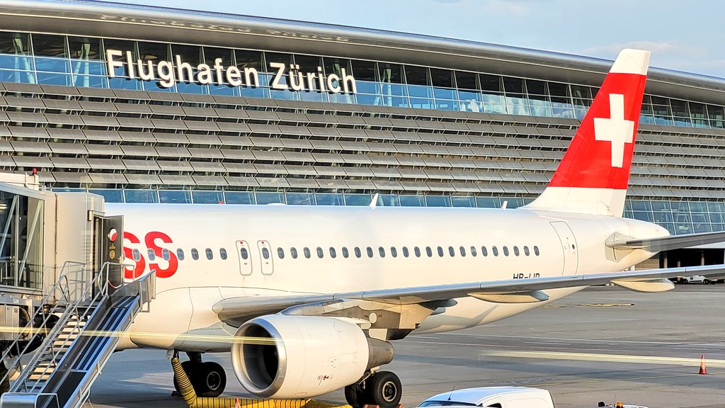 daniel_rodellar's tweet photo. #flyswiss on my way to vacation time ... https://t.co/STvraO3Ynd