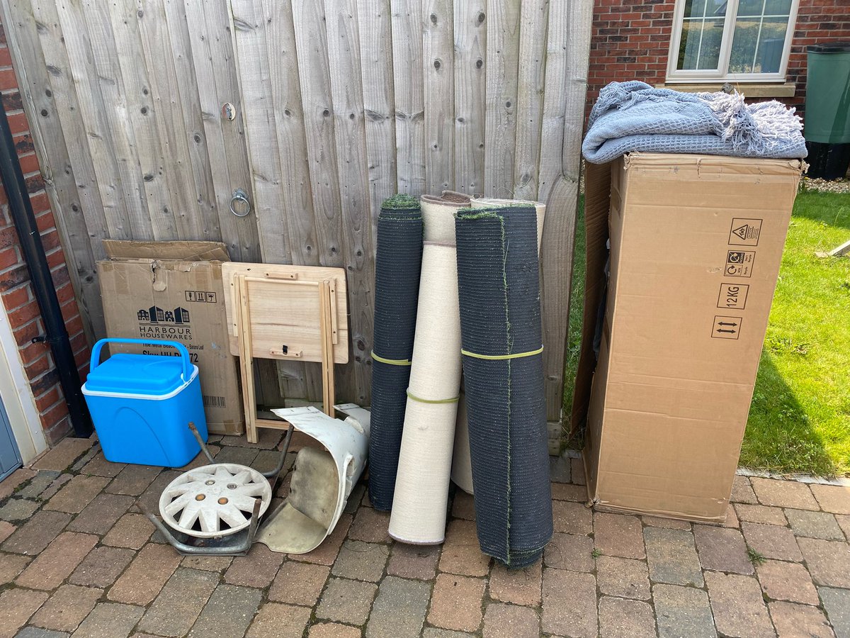 Unpacked again after an amazing few days with #ACaravanNamedDesire at <a href="/ShakespeareNP/">Shakespeare North Playhouse</a>! What an amazing venue! It’s beautifully crafted and designed with artists at its heart. The staff there were absolutely amazing and we really hope we get the chance to return in the future 🤞