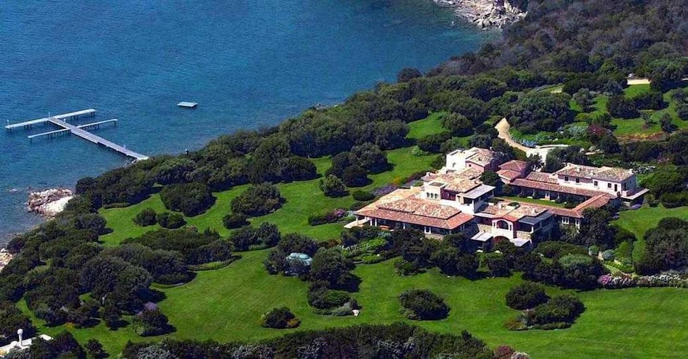 ArchitettoClub's tweet photo. Hotel, mercato in fermento verso i 2 miliardi di investimenti: I capitali impegnati da soggetti esteri (il 60% del totale) e famiglie italiane nel settore hospitality fanno rotta su tutta la penisola, con focus sul lago di Como e sul nord della Sardegna https://t.co/eNHdI7l102 https://t.co/zOeSNvhkz8