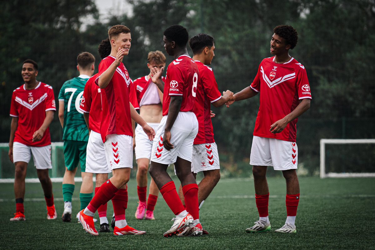 Opposés à La Louvière pour leur premier match amical de la saison, nos #U19 se sont imposés 4 buts à 1 ! ✅

#MadeInMontHouy