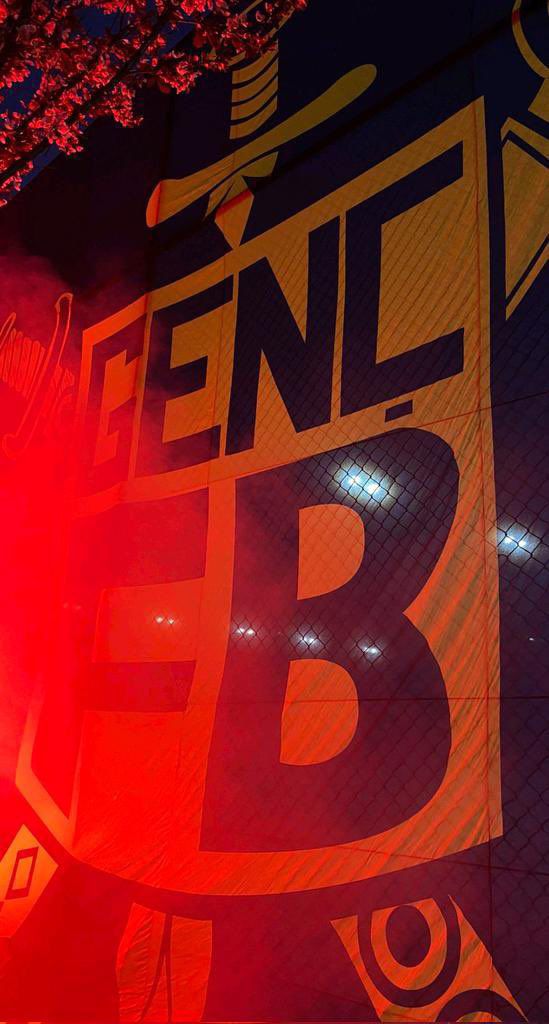 Tek büyük 💛💙