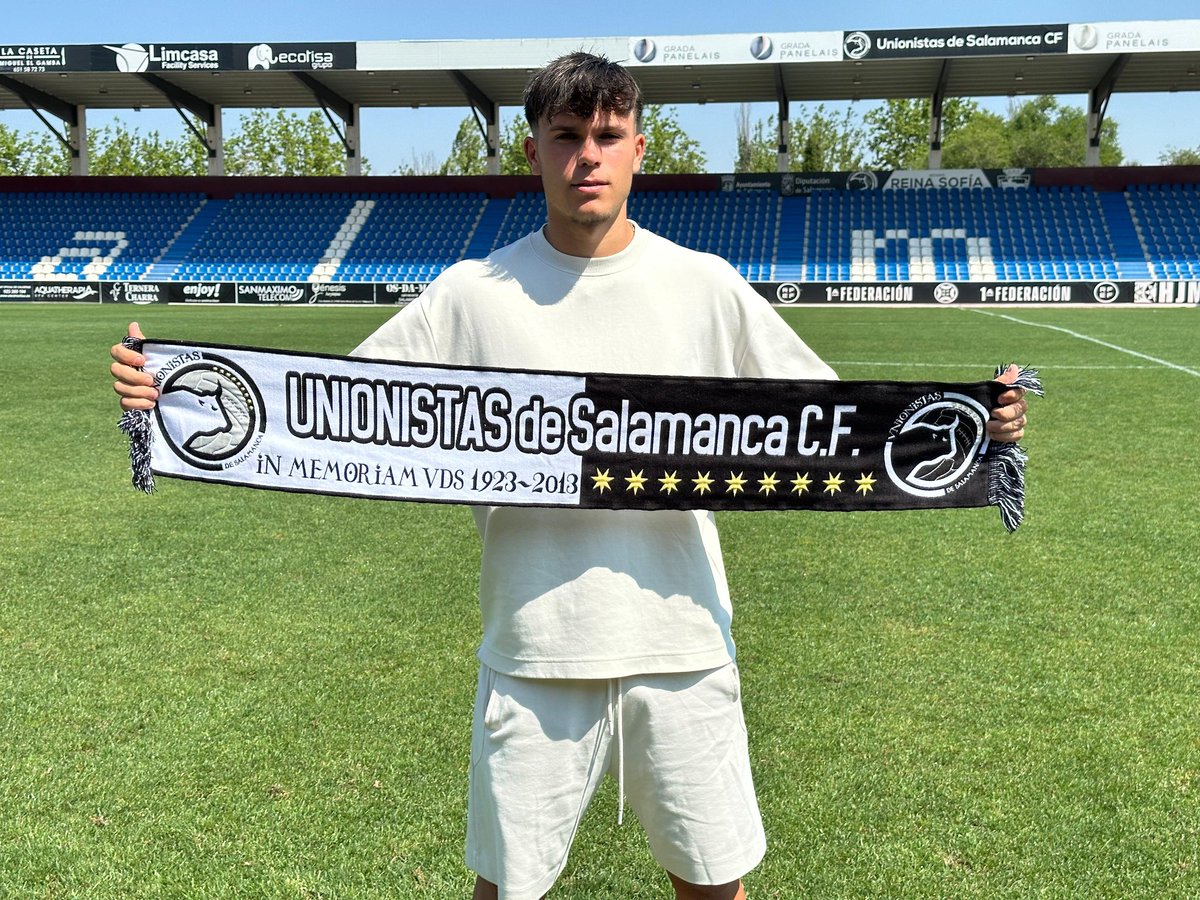 UnionistasCF's tweet photo. 👕 PRESENTACIONES | Acaba de tener lugar la puesta de largo de Gorka Santamaría y de Iñaki González como nuevos jugadores unionistas. 

¡Bienvenidos! 👋🏽

🔜 Esta tarde subiremos la rueda de prensa íntegra.

#Creemos⚫⚪ https://t.co/JN15mfs4y4
