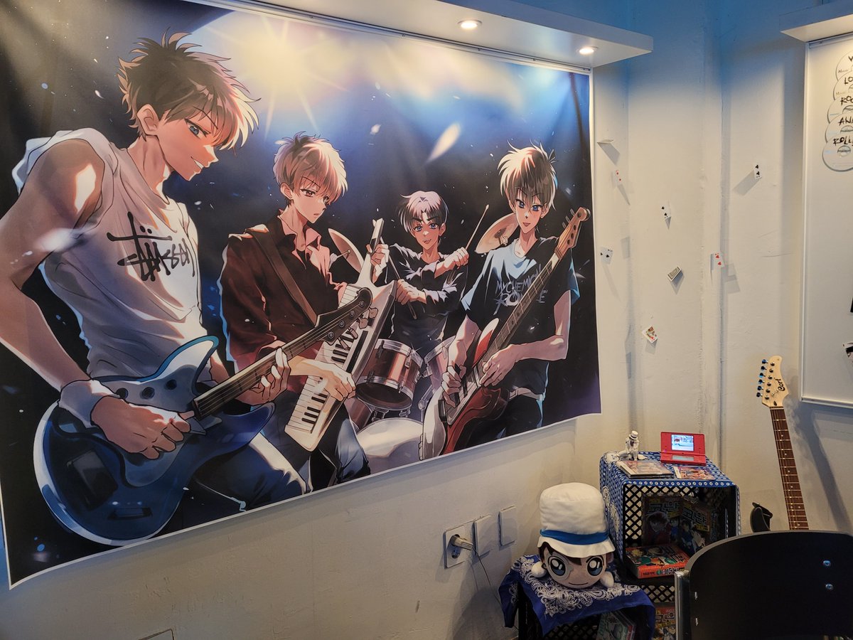 canarybird26's tweet photo. #34z_on_the_ROCK #일이_삼사_둥둥둥둥
첫날 테이크아웃으로 다녀왔습니다. 밴드 컨셉 너무 좋았고 특히 앨범커버 패러디가 재밌었어요. https://t.co/VatsRVBvwl
