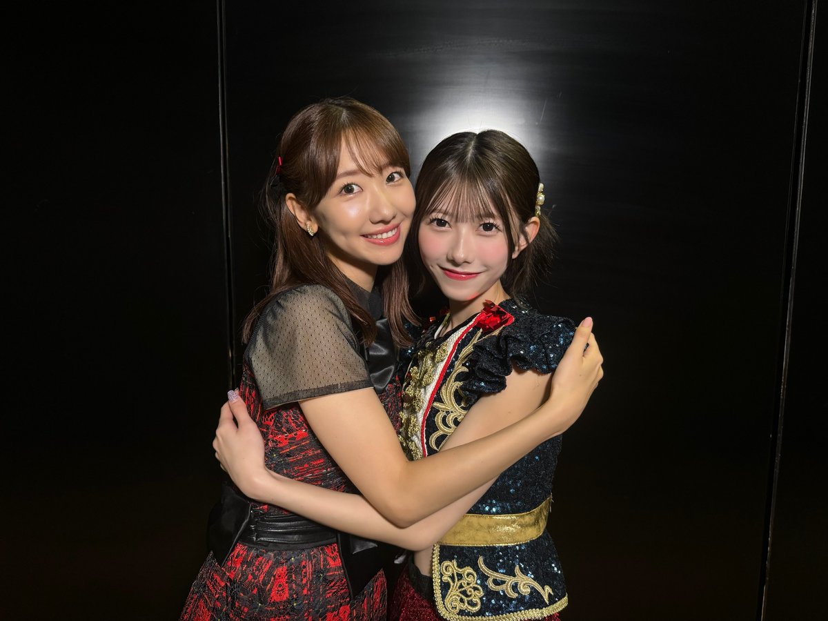 erii_20031027's tweet photo. 誰恋公演でゆきりんさんが
ゲストで来てくださってから

2日後、関コレでまた
お会いできました〜🌷

ALTみてねん！🫶🏻 https://t.co/sP7RA7RCFT