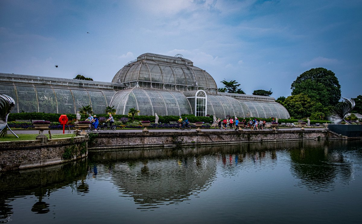 BenJonesPicEd's tweet photo. Kew Summer Cycle 2024 🚴‍♀️
@kewgardens #KewGardens #SummerCycle #fujifilmx100vi #fujixseries #fujiphotography #fujifilmxseries #photography #Nature #Weather #London #botanical #Sunset #BritishWeather #RoyalBotanicGardens #kewsummercycle #kewgardenssummercycle #SyonHouse #SyonPark https://t.co/EZYeuSX4ak
