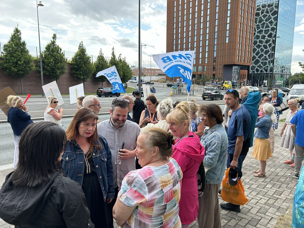 GMB Union North West & Irish (@gmbnwi) on Twitter photo Our members were delighted to be joined by <a href="/The_TUC/">Trades Union Congress</a>’s <a href="/nowak_paul/">Paul Nowak</a>, <a href="/JayMcKenna87/">Jay McKenna</a>, and Knowsley MP <a href="/anneliese_midge/">Anneliese Midgley MP</a>, on the picket line at the Royal Liverpool this afternoon. ✊
#MakeWorkBetter 💪 #NHS 💙🏥 Our members were delighted to be joined by <a href="/The_TUC/">Trades Union Congress</a>’s <a href="/nowak_paul/">Paul Nowak</a>, <a href="/JayMcKenna87/">Jay McKenna</a>, and Knowsley MP <a href="/anneliese_midge/">Anneliese Midgley MP</a>, on the picket line at the Royal Liverpool this afternoon. ✊
#MakeWorkBetter 💪 #NHS 💙🏥