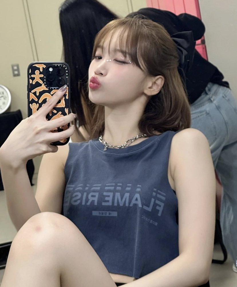 ixpa9's tweet photo. @summerz4lyf #SummerFairyChaewonDay
#한다면하는여자_김채원의날 https://t.co/B55hQHTlLz